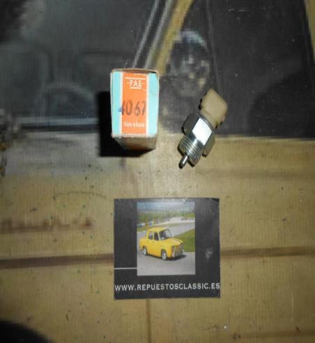 4067 INTERRUPTOR MARCHA ATRAS SEAT IBIZA, CORDOBA I, II, INCA, TOLEDO, VOLKSWAGEN CORRADO, GOLF III, NEW BEETLE I, PASSAT