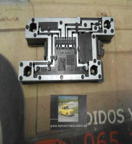 084339 P6 PORTALAMPARAS PILOTO TRASERO DERECHO CLIO MKI VALEO
