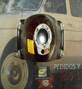 1305363945 Pi1 REFLECTOR CON DIFUSOR FARO IVECO 190 TURBOSTAR 80-->83 H4 BOSCH