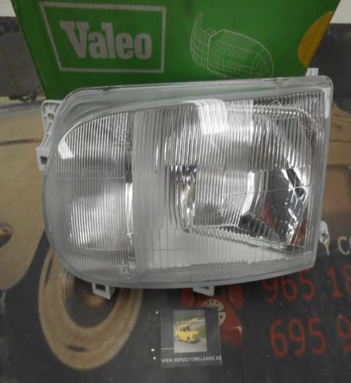 087637 PI2 FARO IZQUIERDO VALEO NISSAN SERENA H4/H3 (REG. ELECTRICA, SIN SERVOMOTOR)