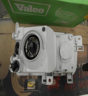 085048 PI2+PV2N2 FARO DELANTERO IZQUIERDO NISSAN SERENA H4 REGULADOR MANUAL VALEO