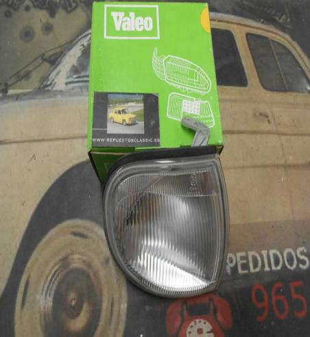 087610 PI3 PILOTO INTERMITENTE DELANTERO DERECHO NISSAN SERENA (C23M) 92-> BLANCO CON PORTABOMBILLA VALEO