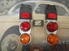PI45 PI3 JUEGO PILOTOS TRASERO COLGANTE CAMION CLASICO, TRACTOR, REMOLQUE IRZO MEDIDA 305x93x45mm ROJO-AMBAR